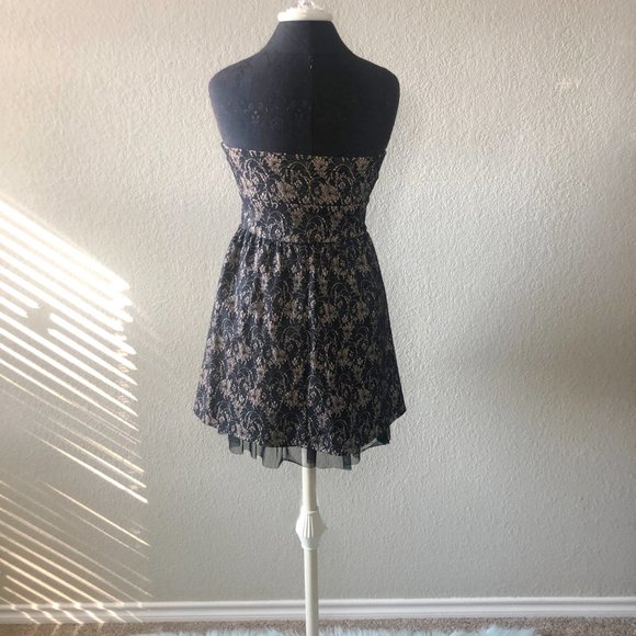 6 Degrees Black Lace Dress - Picture 3 of 4
